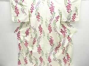 Moe Oshikiri　紅梅　枝の実模様浴衣